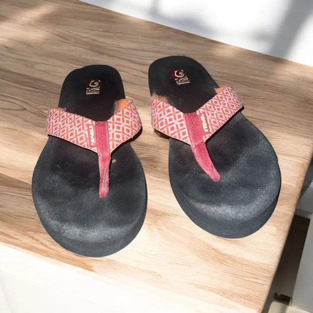 ✨Teva Women’s Mush II Sz 8 Flip-Flops✨